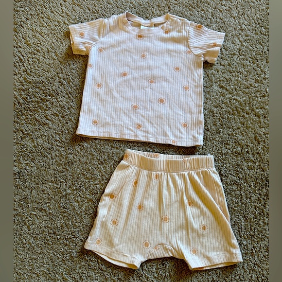 H&M Set - Picture 1 of 1